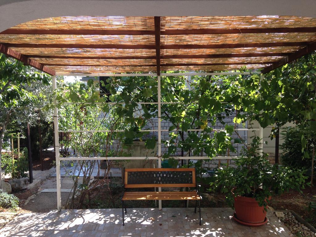 Apartment And Studio Jelusic Pinezići 객실 사진